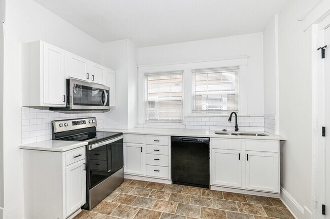 Building Photo - 3111 N Capitol Ave