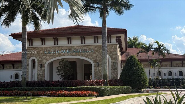 Building Photo - 10348 W 33rd Ln