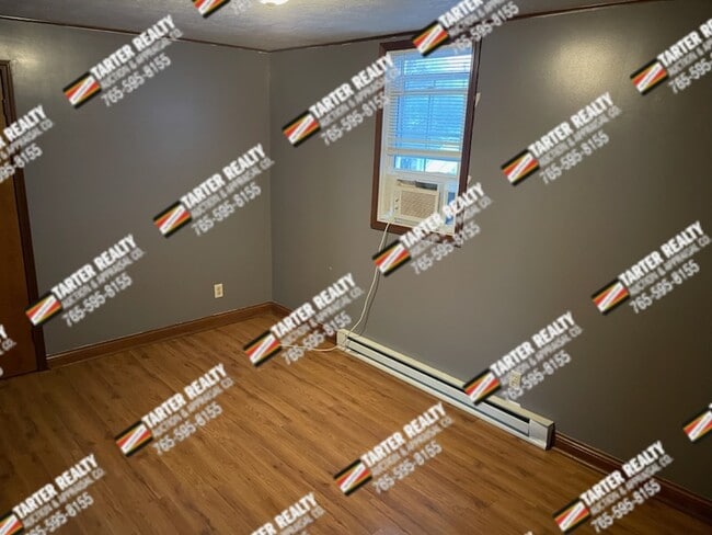 Building Photo - 503 1/2 Richmond St