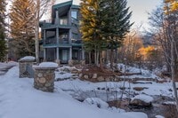 Building Photo - Attached garage! Beautiful views! Heart of...