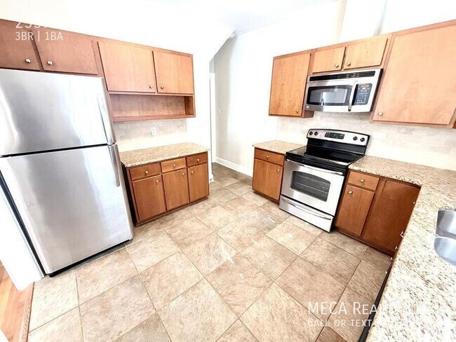 Building Photo - 2537 Cranbrook Ln