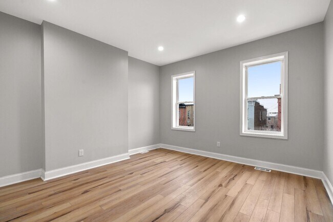 Building Photo - 226 N Collington Ave