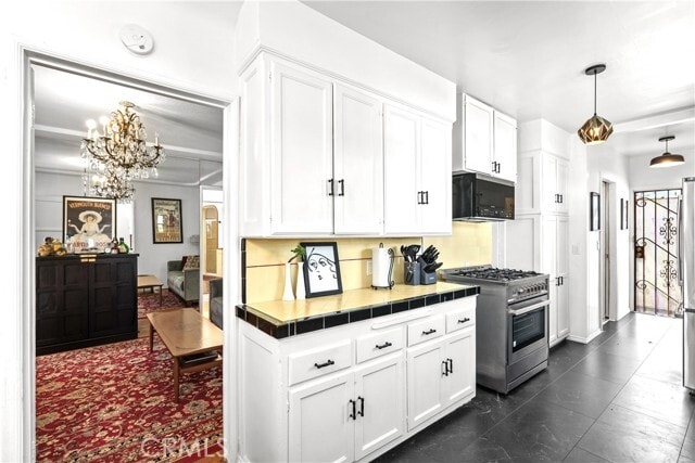 Building Photo - 9101 La Salle Ave