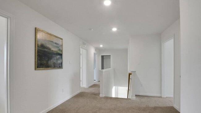 Building Photo - 208 Daytona Rd