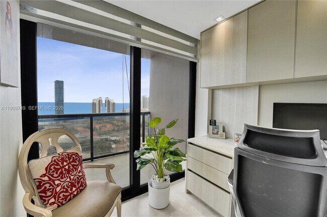 Building Photo - 19667 Turnberry Way