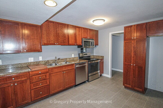 Building Photo - 14026 75th Ave NE