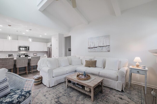Building Photo - 171 Tropics Ave