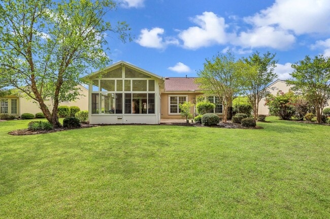 Building Photo - "Charming 2 Bed, 2 Bath with Den Rental Home in Sun City, SC - Spacious and Inviting!"