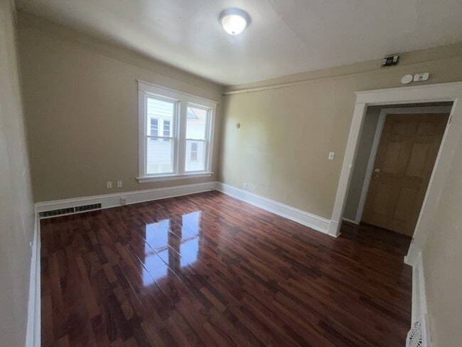 Building Photo - 1811 60th St