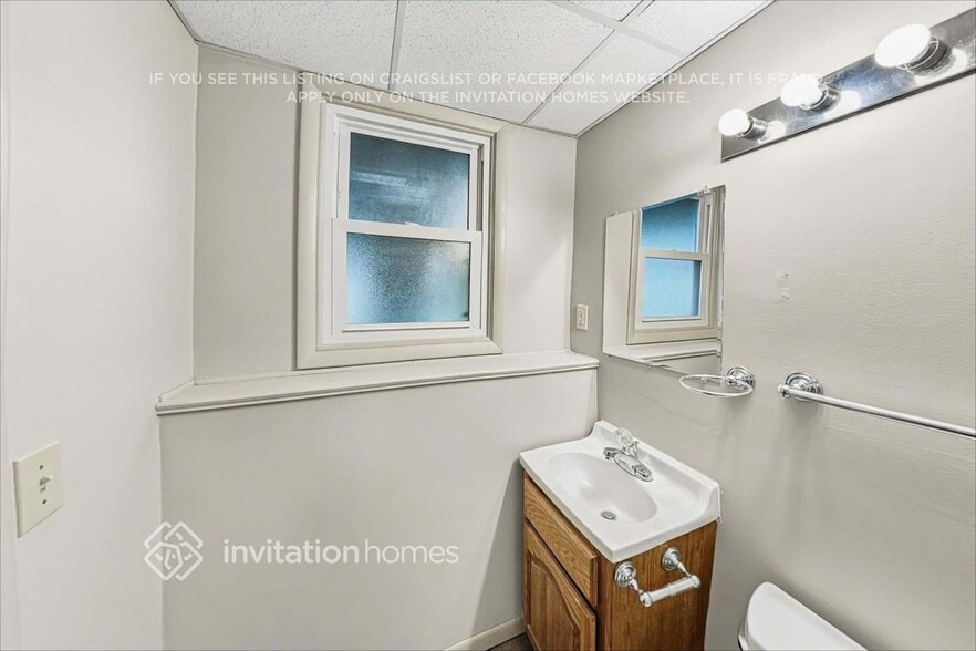 Building Photo - 8427 Northern Dr