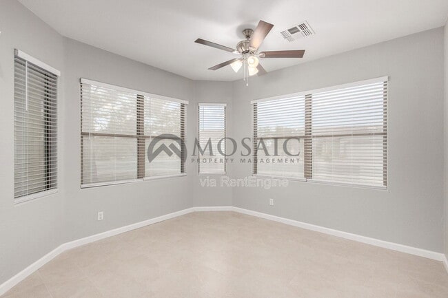 Building Photo - 1245 E Waterview Pl