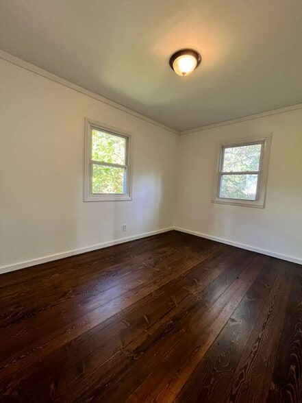 Building Photo - 2 Wildwood Trl