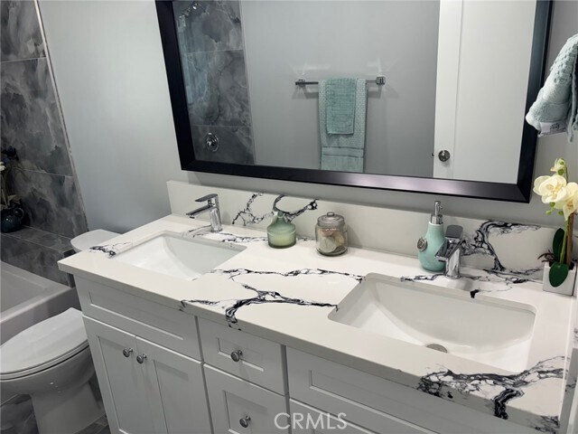 Building Photo - 19 Gaucho Dr