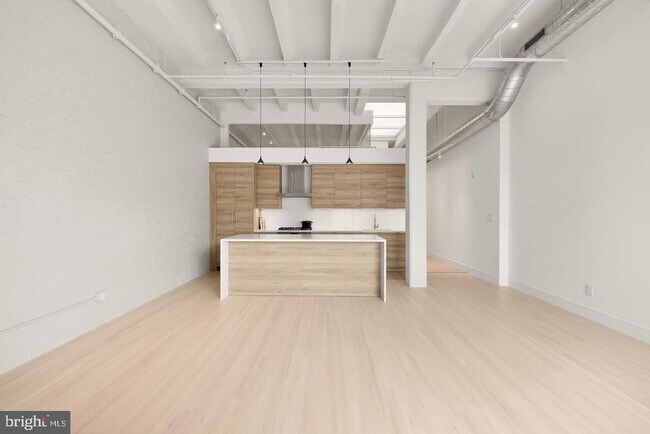 Building Photo - 1515 14th St NW