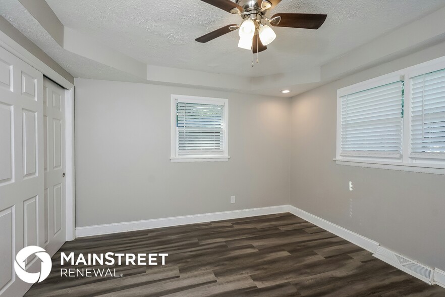 Building Photo - 1712 Star Rest Dr