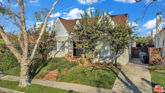 Building Photo - 6329 Drexel Ave