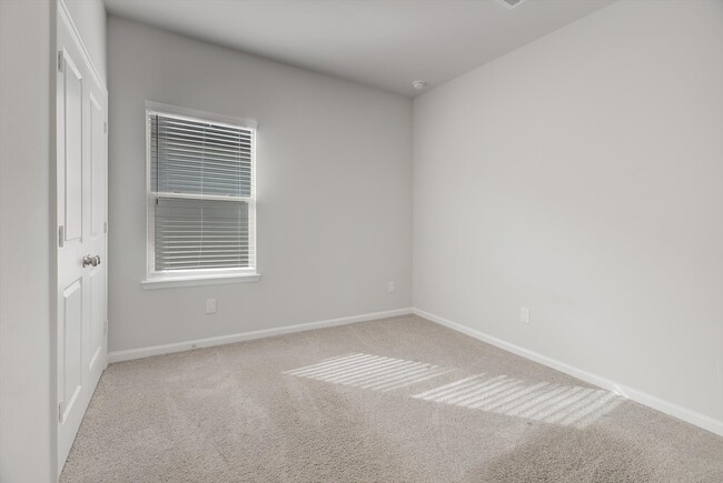 Building Photo - 16517 Opportunity Wy