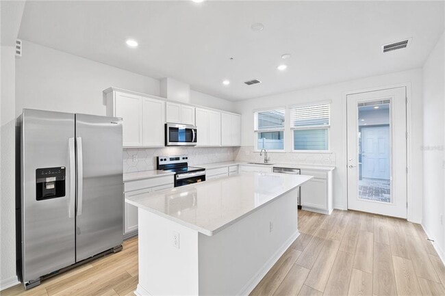 Building Photo - 4577 ORCHARD VIEW Aly