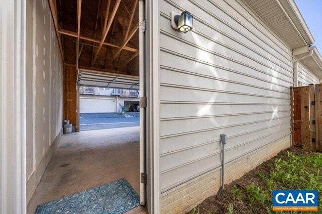 Building Photo - 2693 Aldersgate Way