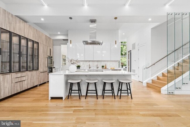 Building Photo - 3554 Military Rd