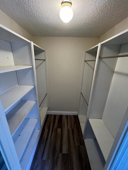 Building Photo - 849 Blue Ridge Cir