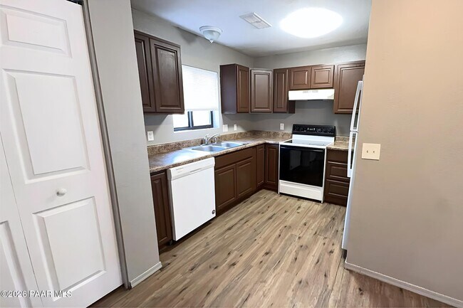 Building Photo - 114 S Virginia St