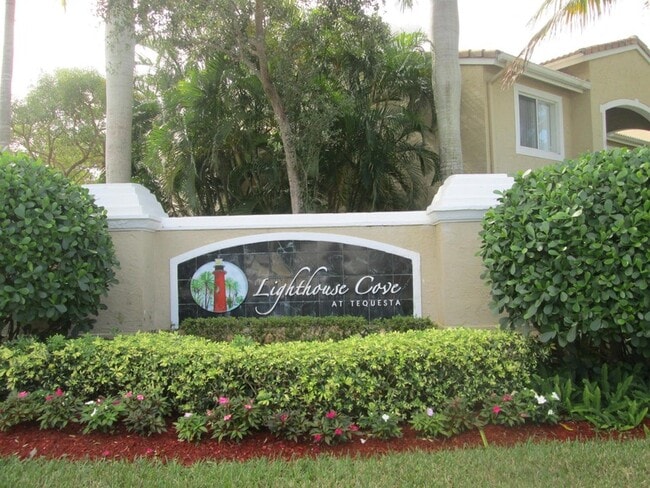 Building Photo - 236 Village Blvd