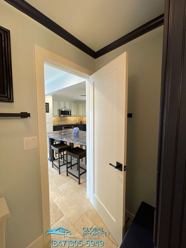 Building Photo - 880 Wading Bird Rd