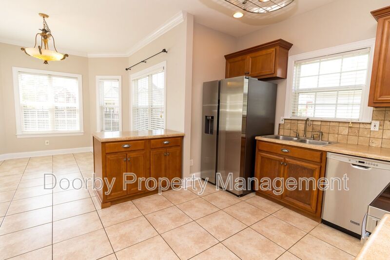 Building Photo - 8584 Sunridge Dr