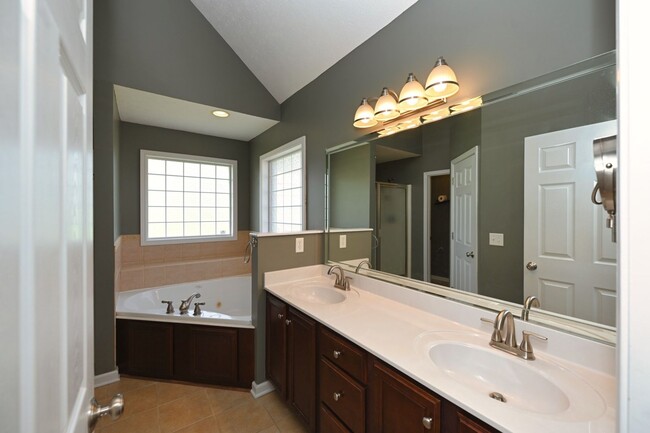 Building Photo - **BEAUTIFUL, WELL-MAINTAINED BRICK HOME ON...