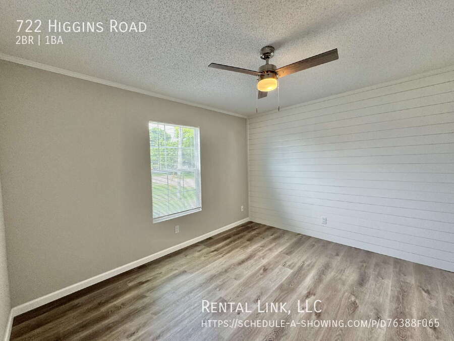 Building Photo - 722 Higgins Rd