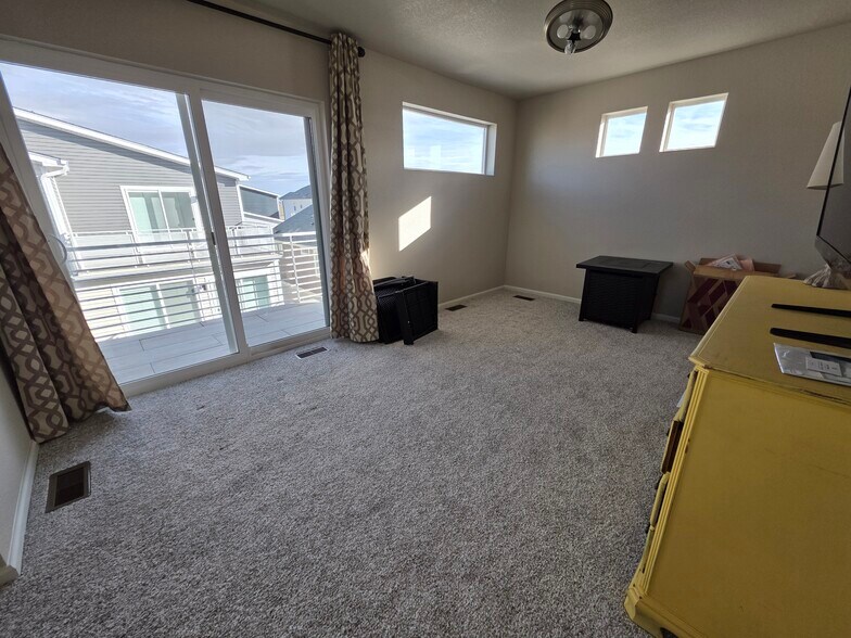 Building Photo - 6075 Notch Top Way