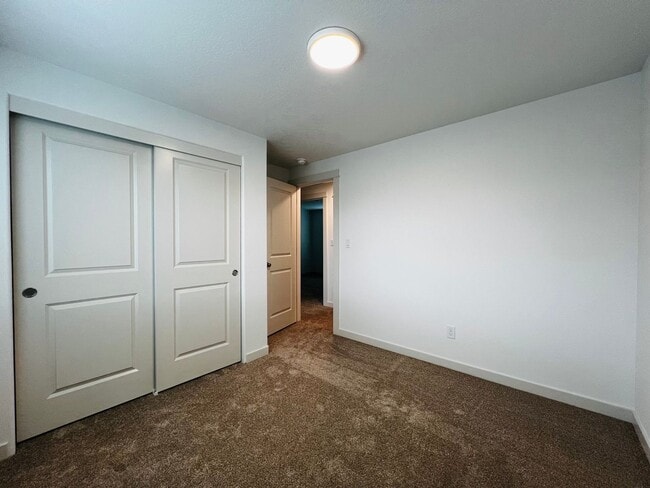 Building Photo - Non-Refundable & Security Deposit Total: $...