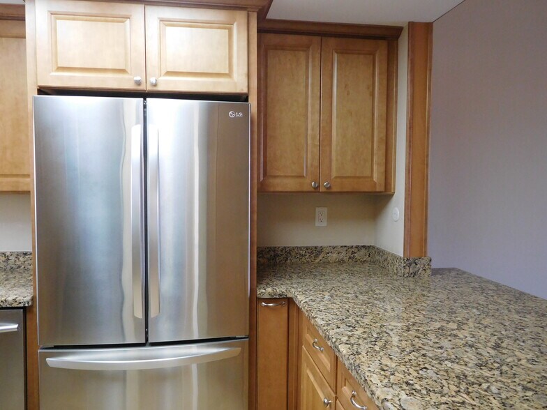 Building Photo - 2812 Newcastle Way