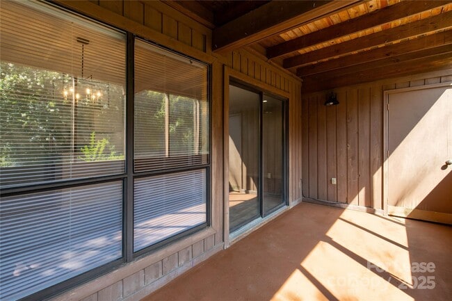 Building Photo - 7205 Winery Ln