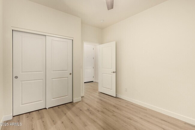 Building Photo - 129 W Latona Rd