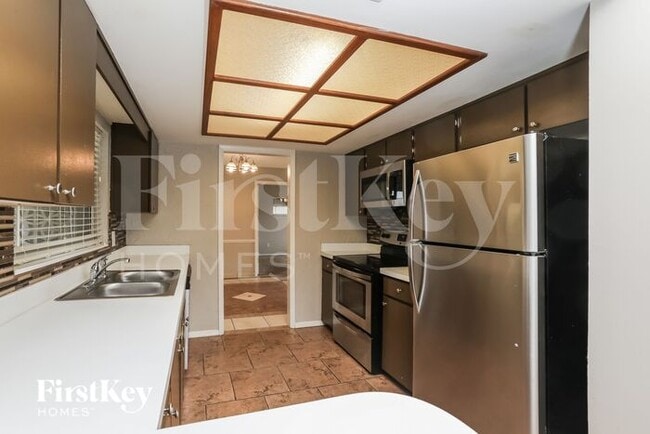 Building Photo - 12 Heritage Cove Ct