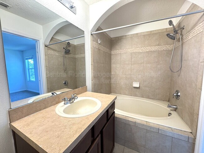 Building Photo - 12117 Citruswood Dr
