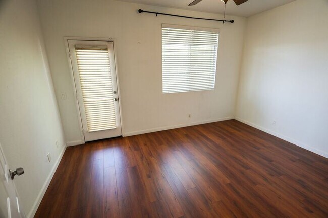 Building Photo - 2942 Claremore Ln