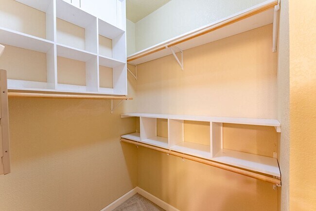 Building Photo - Gorgeous 2 Bedrooms /2.5 Bathrooms + Flex Space Home Near South Austin!!!