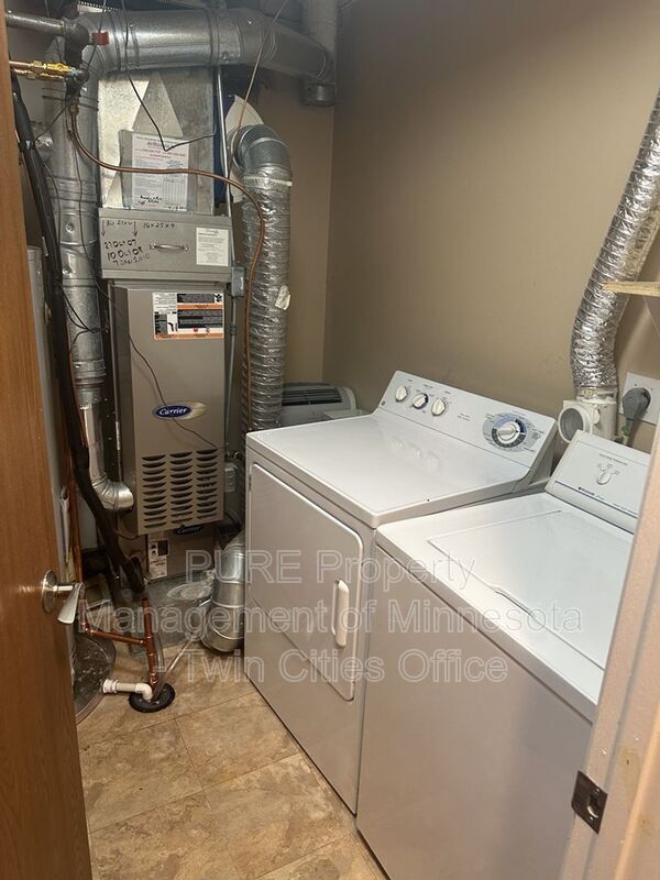 Building Photo - 4504 Cinnamon Ridge Trail