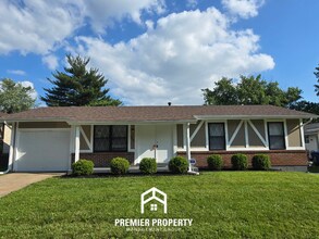 Building Photo - 2442 Soundview Ct
