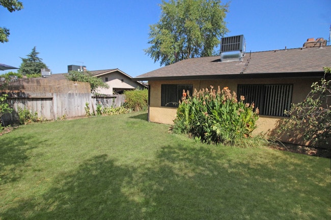 Ramona Vista Back Yard - Romona Vista Way