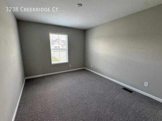 Building Photo - 3238 Creekridge Ct