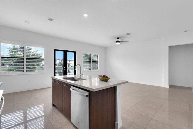 Building Photo - 4538 SW 173rd Ave