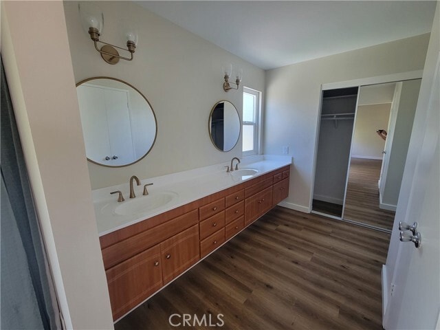 Building Photo - 11 Meadowsweet Way