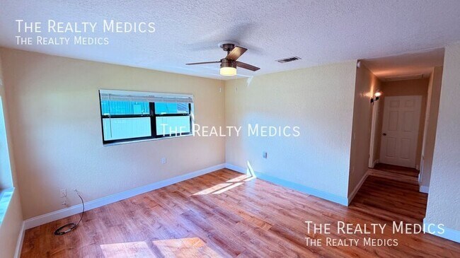 Building Photo - 2708 Geoffrey Dr