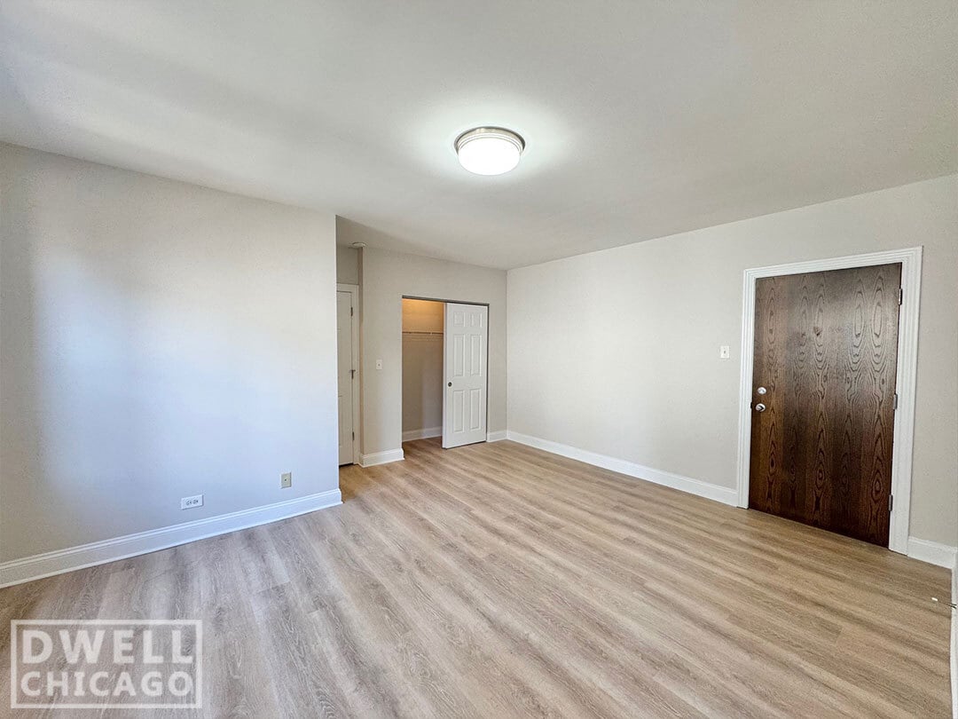 Building Photo - 2606 N Kimball Ave