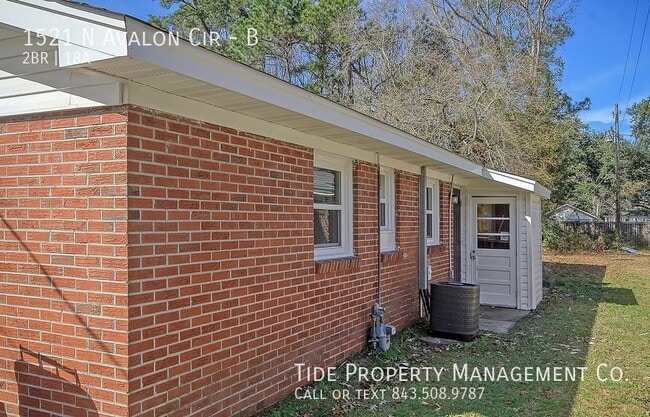 Building Photo - 1521 N Avalon Cir