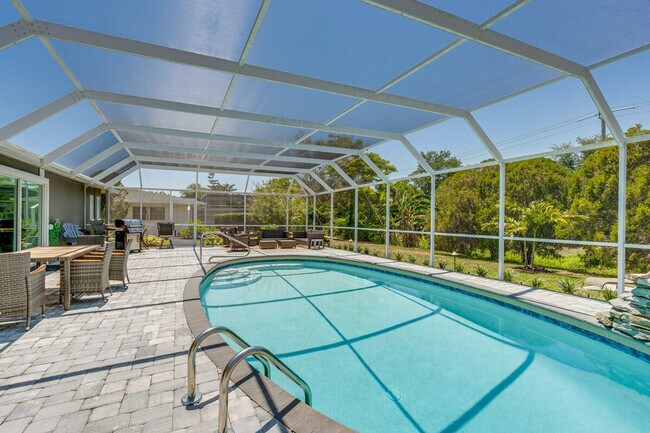 Building Photo - 6908 Antigua Pl